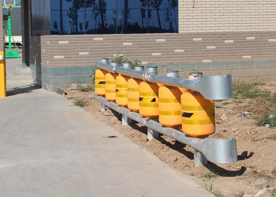 kupować Akcesoria Żółty z czarnymi paskami Urządzenie bezpieczeństwa drogowego oferujące urządzenia bezpieczeństwa drogowego do kontroli i zarządzania ruchem drogowym online manufacture