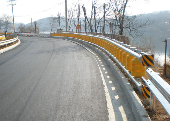 kupować Czas produkcji 10-15 dni Bezpieczeństwo Roller Barrier powierzchnia zamontowana Optymalne rozwiązanie Ochrona personelu Sprzętu zderzenia online manufacture