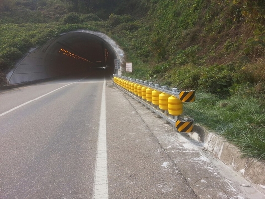 kupować 4 Meters Length Highway Roller Barrier for Mountain Roads Highly Recommended in Oman online manufacture