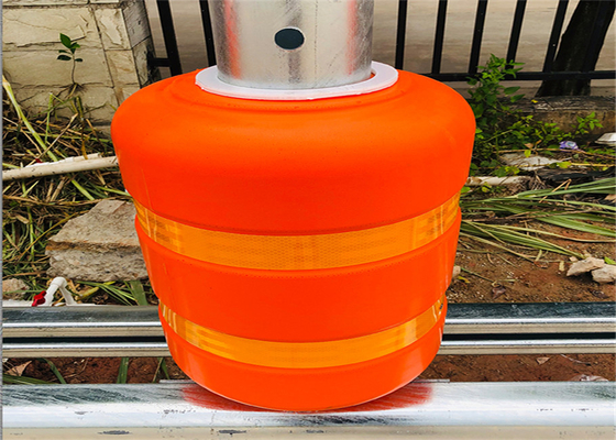 Oczywista Pomarańczowa Czerwona Pomarańczowa Wypełniona EVA Obrotowa Barrel 4 Beam Guardrail