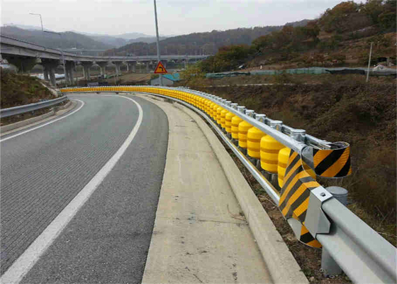 Ocynkowana bezpieczna autostrada Bariera rolkowa OEM Usługa ODM