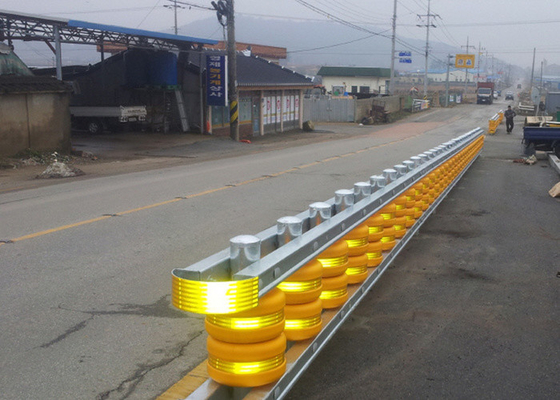 Bezpieczeństwo ruchu Eva Buckets Rolling Anti Crash Guardrail Road Roller Barrier
