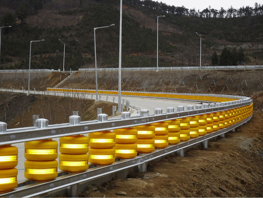 Dobra cena Diameter 245 350 Mm Roller Size Highway Roller Barrier Featuring 10 Years Lifetime and 300 Meters day Output for Traffic Control w Internecie