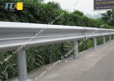 Good price Wysoka elastyczność W Beam Crash Barrier Falista stalowa ruchoma poręcz w Internecie